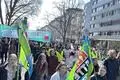 In Wiesbaden protestierte die Klimaschutzbewegung „Fridays for Future“ gemeinsam mit der Gewerkschaft ver.di unter anderem für eine rasche Umsetzung einer ökologischen Verkehrswende durch konkrete Sofortprogramme.