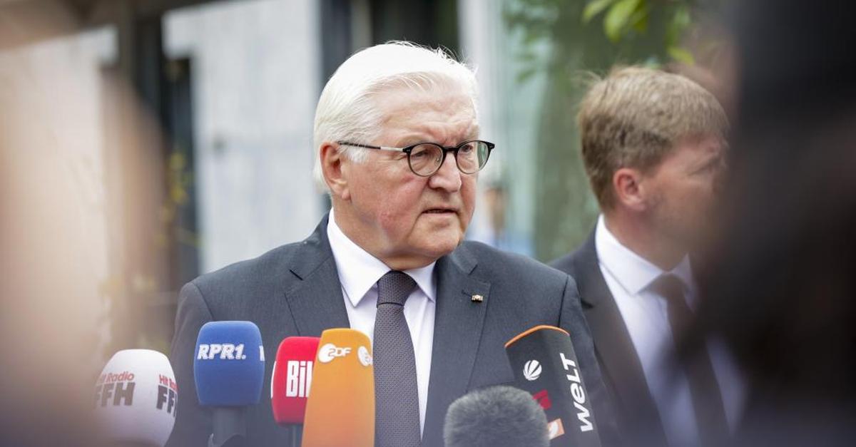 Federal President Steinmeier and Federal Chancellor Merz visit the Ahr ...