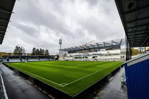 Was macht eigentlich die Haupttribüne im Stadion des SV Darmstadt 98? Ein Rundgang über die Baustelle am Böllenfalltor.