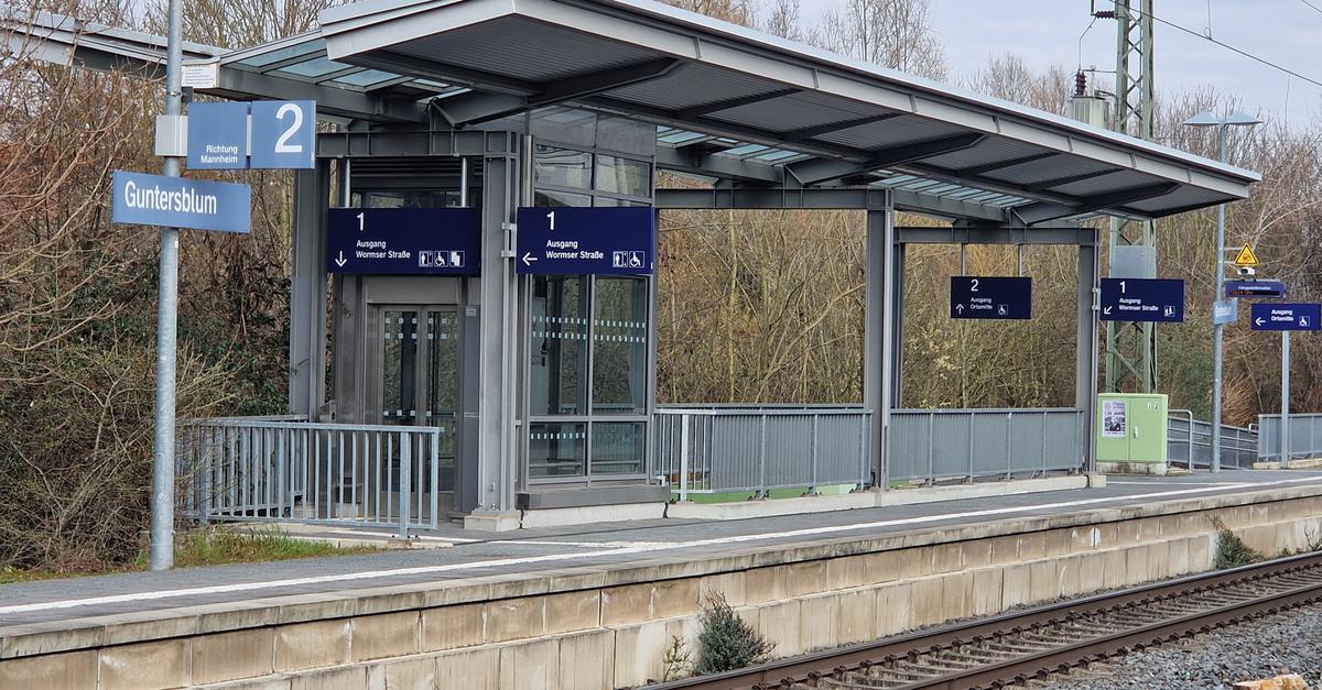 Tod im Guntersblumer Bahnhhof: Bahnsprecher geht von Foto-Aktion aus
