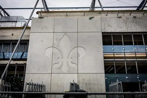 Was macht eigentlich die Haupttribüne im Stadion des SV Darmstadt 98? Ein Rundgang über die Baustelle am Böllenfalltor.