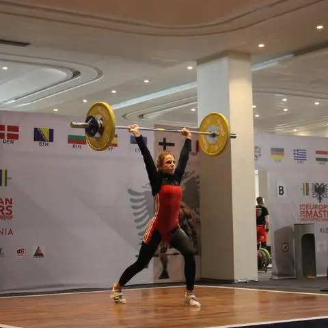 Karen Ruß vom AC Weisenau gewinnt eine EM-Silbermedaille in ihrer Altersklasse 40.