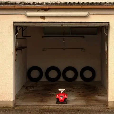 Eine Garage sollte in erster Linie dem Kraftfahrzeug zur Verfügung stehen. Foto: pixabay.com/jplenio