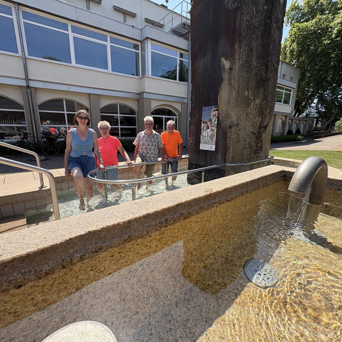 Crucenia: Storchen-Walk am Kurpark