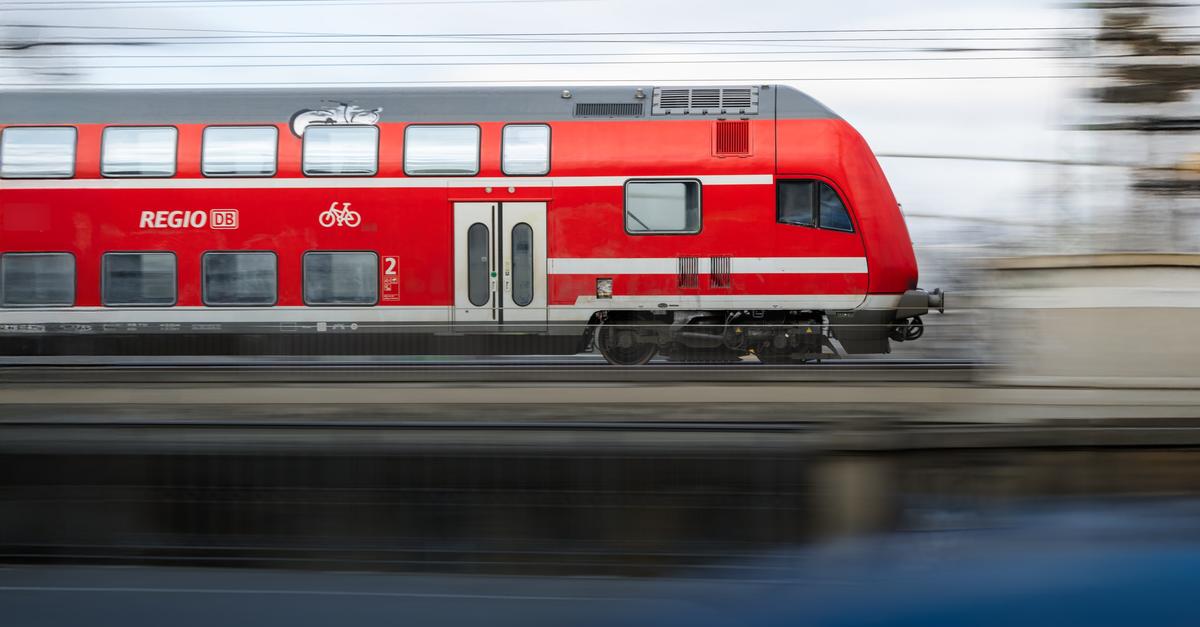 Traffic ticker: Train commuters should expect cancellations and delays