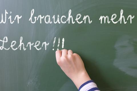 Der Lehrkräftemangel trifft auch Schulen in Darmstadt-Dieburg.