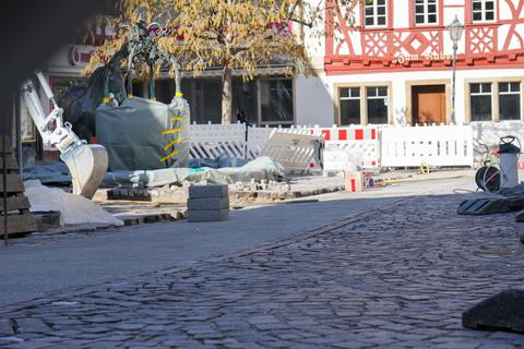 Die Rollbahn über Roß- und Fischmarkt nimmt deutliche Formen an. Das Bild stammt vom Montag – täglich lässt sich ein Fortschritt feststellen.