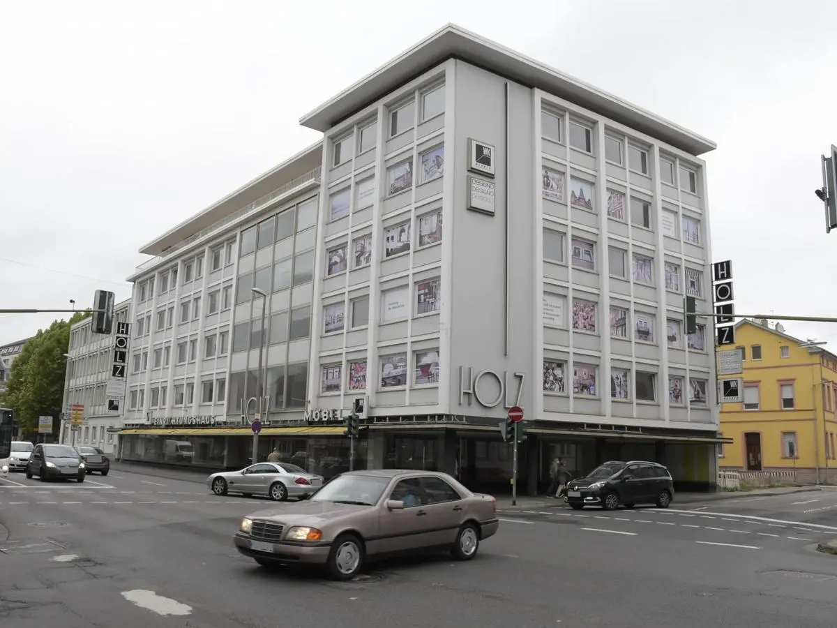„Möbel Holz“-Gebäude soll zum City-Hotel werden