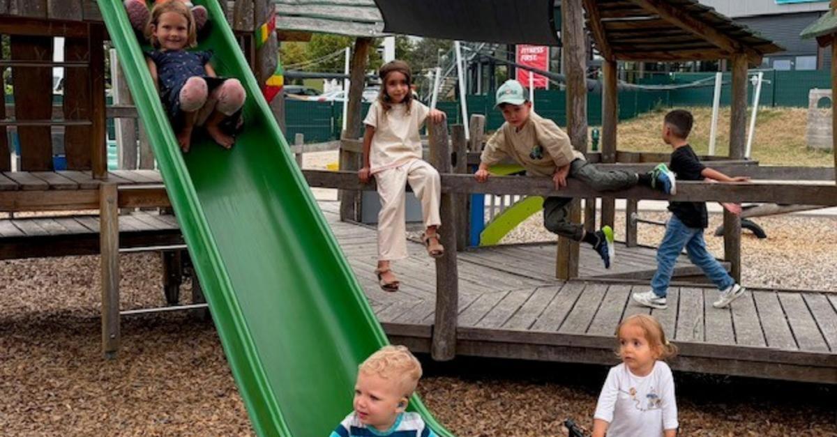 Родители детей с нарушениями слуха впервые встретились на площадке в Бад-Крейнау