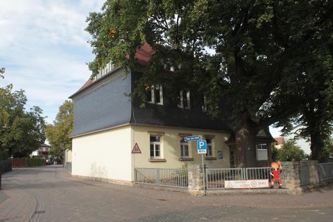 Platzt aus allen Nähten: die Grundschule in Bechtolsheim. Der Gemeinderat stimmte jetzt für einen Neubau. Foto: photoagentern/Axel Schmitz