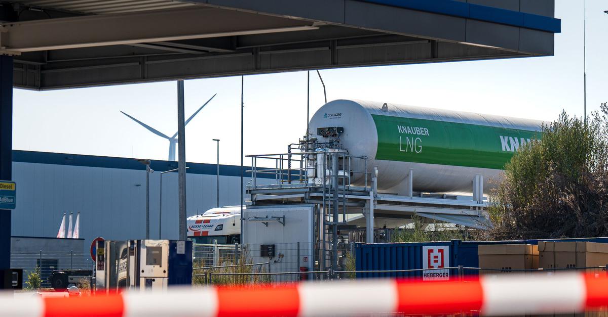 Verpuffung beim Tanken sorgt für Sperrung von Autohof in Wörrstadt