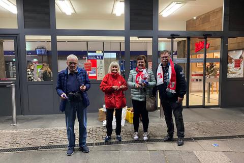 Mindestlohn-Aktion des DGB-Kreisverbandes vor dem Bad Kreuznacher Bahnhof. Foto: DGB