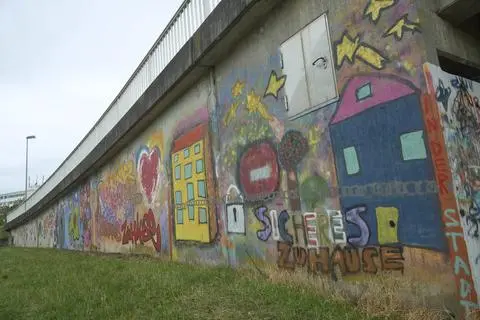 Zuletzt gab es einen Graffiti-Workshop an der Lampertheimer Europabrücke, um einen Angstraum zu beseitigen.