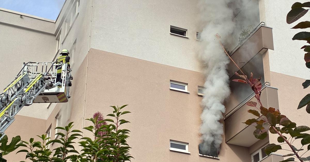 Großeinsatz der Feuerwehr bei Wohnungsbrand in Groß-Gerau ...