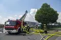 Beim Großbrand einer Autowerkstatt an Fronleichnam in Stockstadt entstanden mehrere hunderttausend Euro Schaden. Fahrlässigkeit im Umgang mit Autobatterien könnte das Feuer verursacht haben.