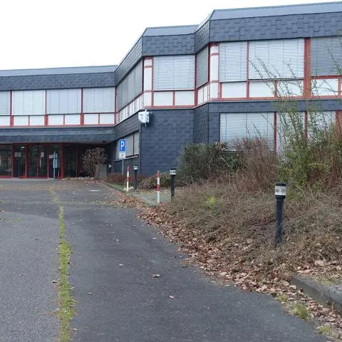 Das Gebäude der ehemaligen Sparkassenakademie wird seit bald drei Jahren nicht mehr genutzt.