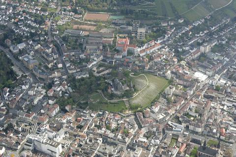 Wer in Bingen bauen will, der muss sein Häuschen nicht zwangsläufig in einem Neubaugebiet errichten. Auch im Stadtkern gibt es noch Baulücken, die geschlossen werden sollen. Archivfoto: hbz/Sämmer