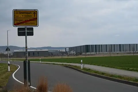 Kein weiteres Gewerbegebiet mehr. Das wünschen sich die Sponsheimer vor ihrer Haustür. Und wenn doch, dann definitiv keine der riesigen Logistikhallen.