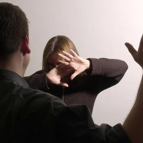 Geschätzt wird, dass jede dritte Frau weltweit bereits Opfer von körperlicher und sexueller Gewalt war.