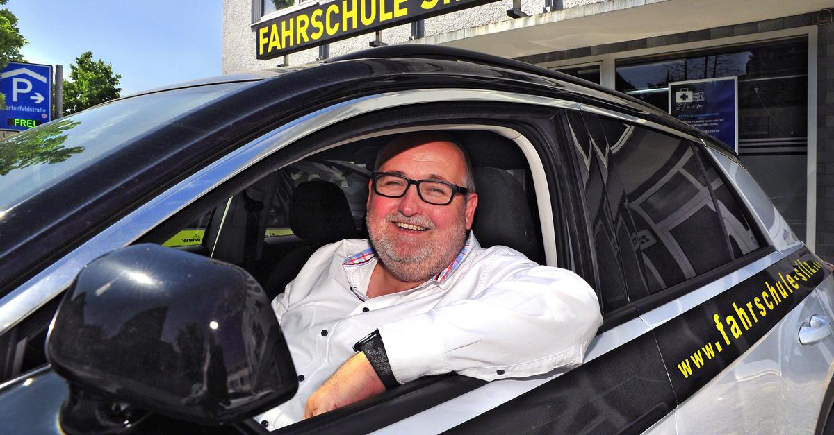 Saving fuel made easy: Professional tips from a driving instructor in ...