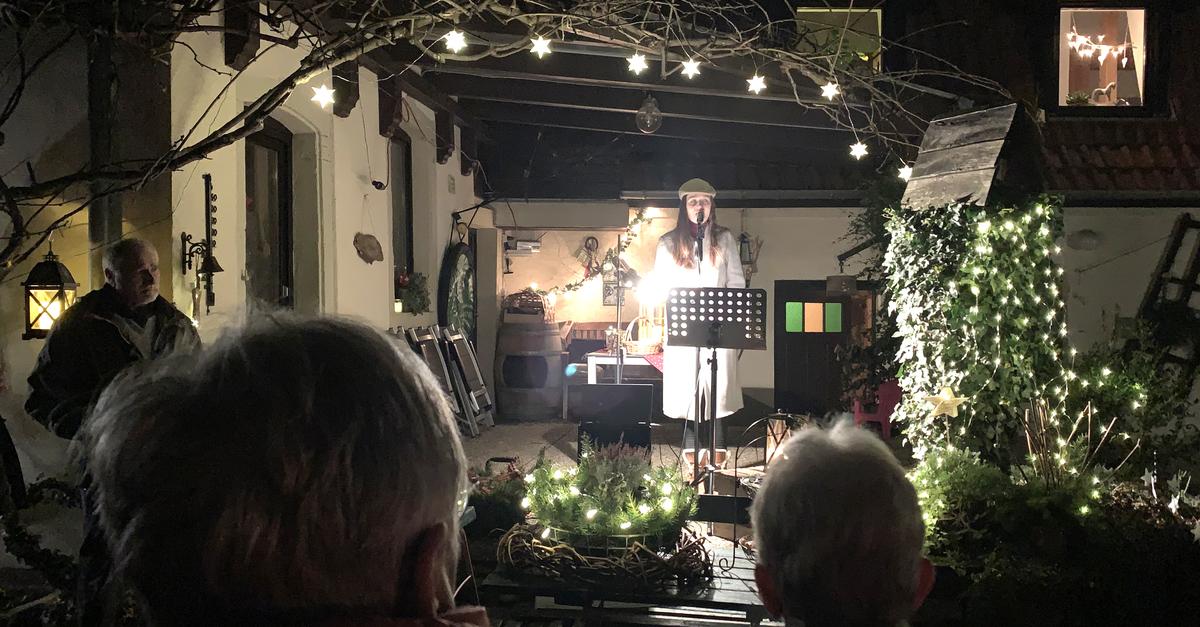 Lebendiger Adventskalender in Appenheim bringt Dorfgemeinschaft zusammen
