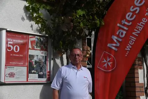 Rainer Harnecker ist seit 43 Jahren Ortsbeauftragter der Malteser in Weiler. Am Sonntag wird das 50. Bestehen gefeiert. Foto: Jochen Werner