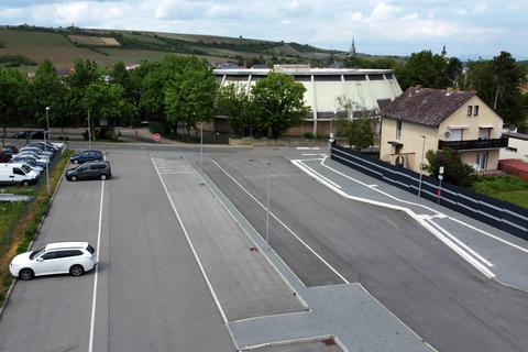 Die Bus- und Autoparkplätze gegenüber der Rundsporthalle wurden 2017 fertiggestellt. Archivfoto: Jörg Henkel