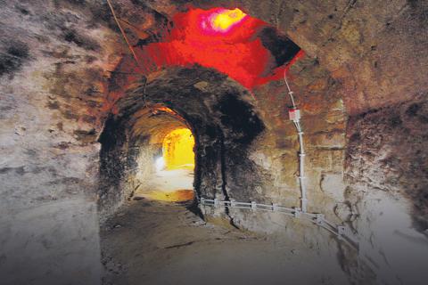 Zwischen dem 13. und 17. Jahrhundert sind die Keller unter der Stadt entstanden, heute eine Touristenattraktion. Archivfoto: hbz/Bahr
