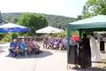 Abschlussgottesdienst beim Johannispilgern im Brühl mit Pastoralreferent Benedikt Beger und Pfarrerin Agnes Schmidt-Köber.