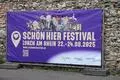 Bunt soll es nicht nur auf den Bannern zugehen beim Schön Hier Festival.