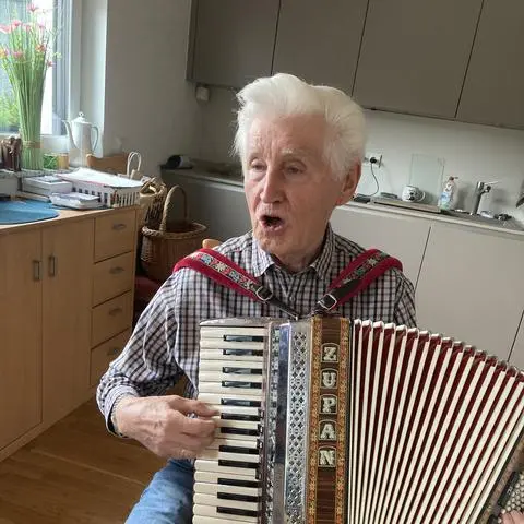 Die Freude an der Musik hat Josef Grolig nie verlassen. Auch nicht nach 30 Jahren Volksliedersingen.