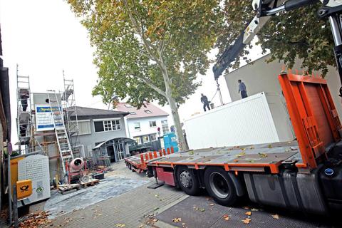 Zurück in neue „alte“ Büros: Die Container, in denen die Ortsverwaltung provisorisch untergebracht war, sind nun abgebaut worden. Foto: hbz/Michael Bahr
