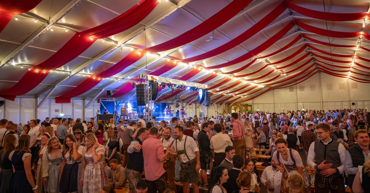 Mainzer Oktoberfest am Samstag: Eine Reportage aus dem Festzelt