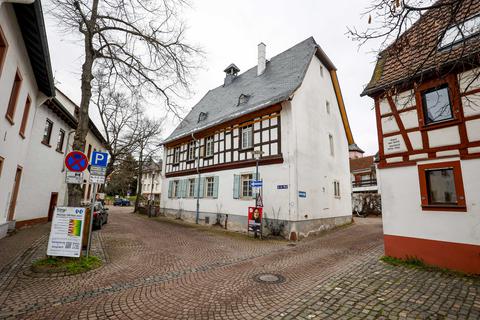 Das alte Rathaus in Bretzenheim. Bis die Ortsverwaltung hier wieder einziehen kann, wird noch einige Zeit vergehen. Aber alle denkmalpflegerischen Belange sind jetzt geklärt.