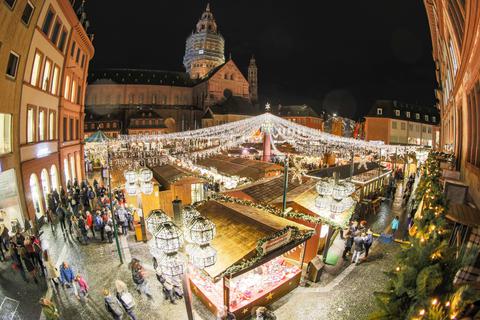 Der Mainzer Weihnachtsmarkt von oben.  Archivfoto: Harald Kaster
