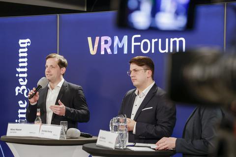 OB Forum in der VRM: Nino Haase (l.) und Christian Viering (r.) stellen sich den Fragen von Dennis Rink und Julia Sloboda.