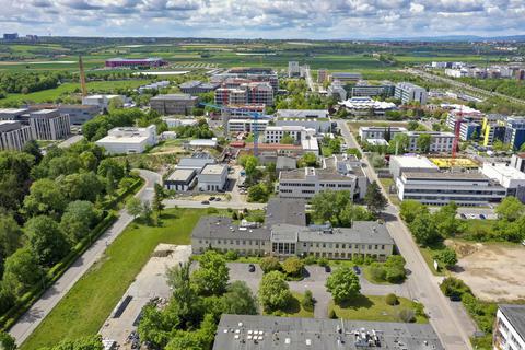 Auf dem Mainzer Campus haben in den 75 Jahren seit der Wiedereröffnung der Universität 1946 viele herausragende Wissenschaftler gearbeitet. Foto: Sascha Kopp