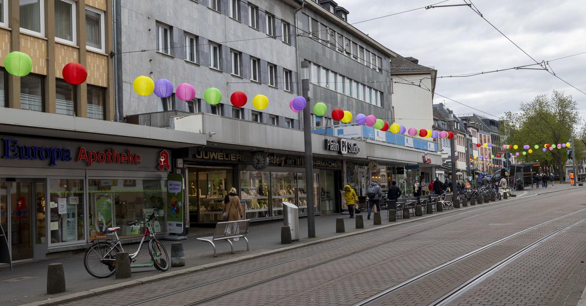 Großbaustelle in Mainz: Geschäfte am Münsterplatz klagen über massive ...