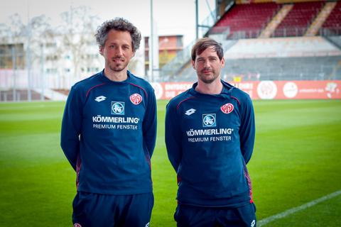 Jan-Moritz Lichte (links) und Michael Falkenmayer sind seit Sommer 2017 Teil des 1. FSV Mainz 05. Ihre Wege hin zu diesem Job jedoch waren grundverschieden. Foto: Malino Schust