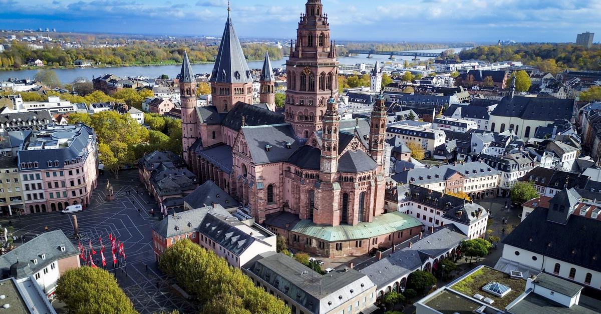 Mainzer Domkapitel komplett: Zwei neue Domkapitulare ernannt