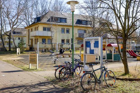 In der Mainzer Housing Area sollen zwei Häuser für ukrainische Flüchtlinge bereit gehalten werden.    Foto: Harald Kaster
