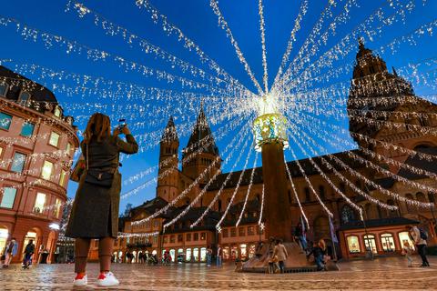 Die Weihnachtsbeleuchtung in Mainz soll in diesem Jahr noch ausgebaut werden Archivfoto: Sascha Kopp