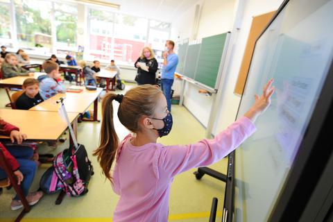 Kurzfristige Schulöffnungen nach der Bund-Länder-Konferenz sind in Rheinland-Pfalz wohl nicht zu erwarten. Archivfoto: BilderKartell / Ben Pakalski