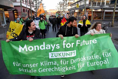 Nicht nur um eine Wende in der Klimapolitik geht es dem Bündnis, sondern auch um die Stärkung der demokratischen Werte in Europa. Foto: hbz/Kristina Schäfer