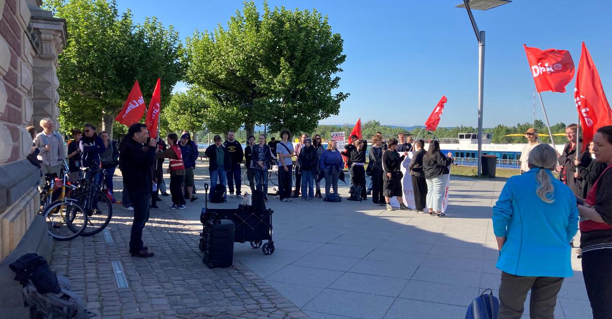 „Nicht unser Kanzler“: Linken-Demo in Mainz
