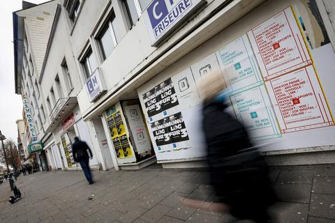 Viele leerstehende Geschäfte wirken sich negativ auf das Flair der Mainzer Einkaufsstraße aus. Foto: Sascha Kopp