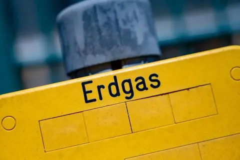 Auch die Städte in der Region fordern bei stetig steigenden Preisen für Erdags von Bund und Land einen Schutzschirm für die Stadtwerke.   Foto: dpa