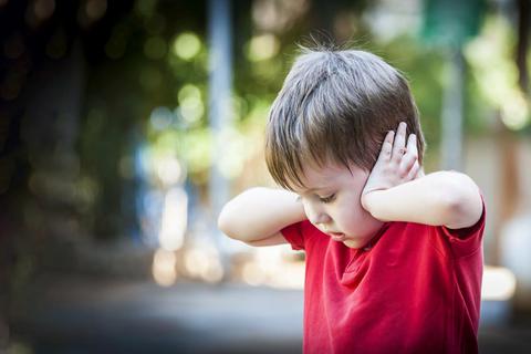 Viele Autisten können Reize nicht filtern und leiden unter Reizüberflutung. Foto: AdobeStock  - Roman Yanushevsky
