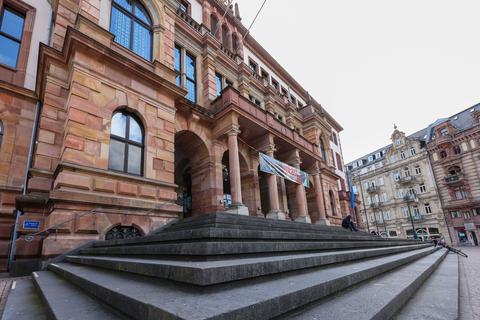 Das Wiesbadener Rathaus. Foto: Jörg Halisch
