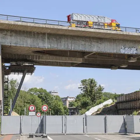 Das Teilstück der Salzbachtalbrücke bei Wiesbaden, das Sorgen bereitet.